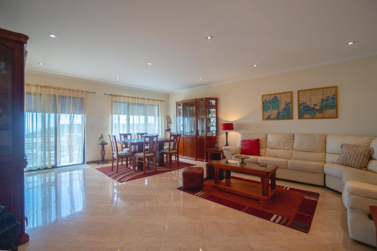Large Modern Ponta Delgada Apartment Exterior photo