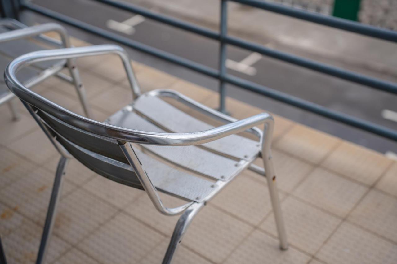 Large Modern Ponta Delgada Apartment Exterior photo